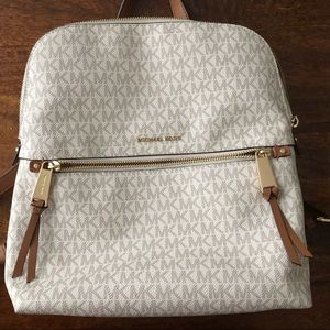 Michael Kors Rhea Medium Slim Backpack